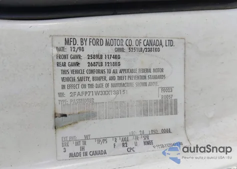 1999 Ford Crown Victoria Police Interceptor из США, поврежденный, VIN 2FAFP71W3XX138151